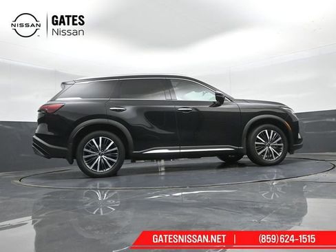 Used 2023 INFINITI QX60 Sensory w/ Cargo Package AWD/4WD image 43