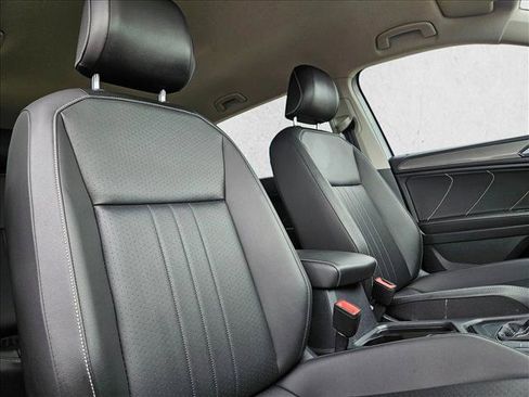 Used 2022 Volkswagen Tiguan SE FWD image 20