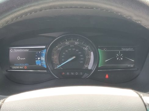 Used 2017 Ford Explorer XLT w/ Equipment Group 202A AWD/4WD image 16