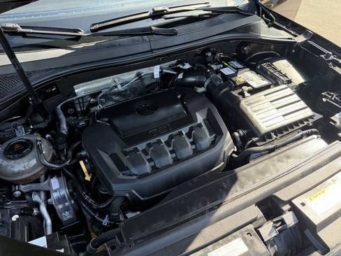 Used 2022 Volkswagen Tiguan SE R-Line FWD image 27