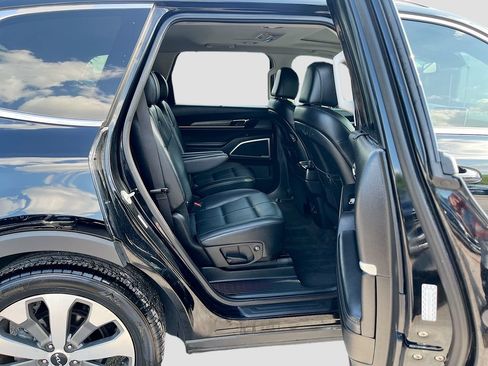 Used 2022 Kia Telluride EX w/ EX Premium Package FWD image 30