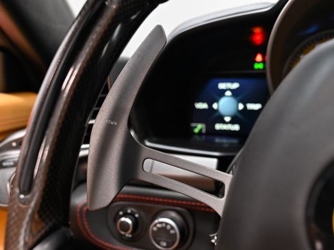 Used 2013 Ferrari 458 Spider RWD image 43