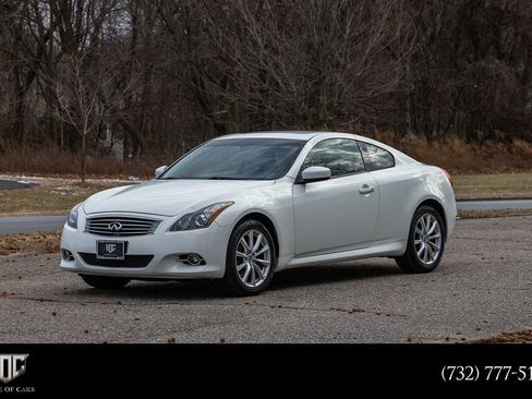 Used 2013 INFINITI G37 x w/ Premium Pkg image 1