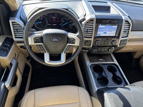 Used 2017 Ford F250 Lariat w/ FX4 Off-Road Package image 18