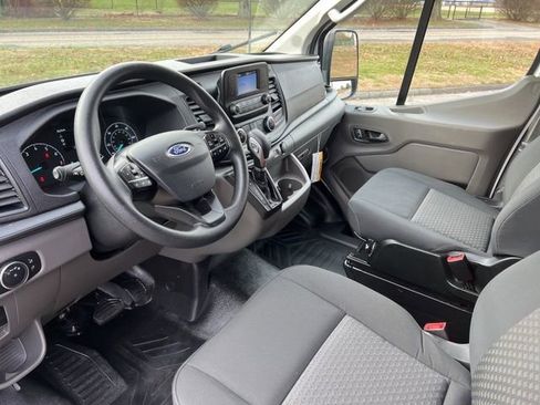 Used 2024 Ford Transit 250 Low Roof w/ Exterior Upgrade Package image 18