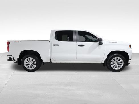 Used 2022 Chevrolet Silverado 1500 Custom AWD/4WD image 5
