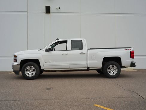 Used 2018 Chevrolet Silverado 1500 LT w/ All Star Edition AWD/4WD image 6