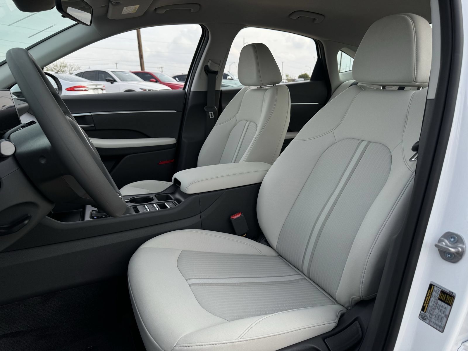 Certified 2026 Hyundai Sonata SE FWD image 23