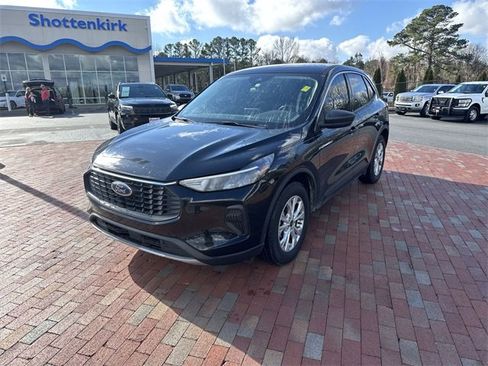Used 2024 Ford Escape Active image 1