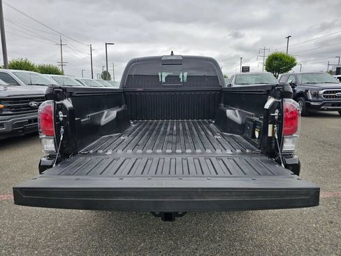 Used 2023 Toyota Tacoma Limited w/ Black Out Package (TMS) AWD/4WD image 5