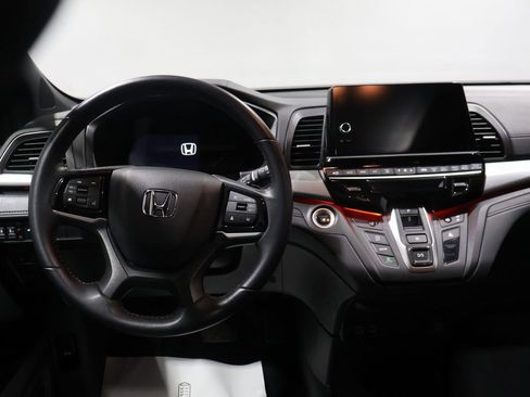 Used 2025 Honda Odyssey Sport-L image 17