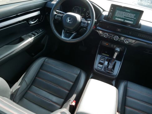 Used 2024 Honda CR-V Sport Touring image 9