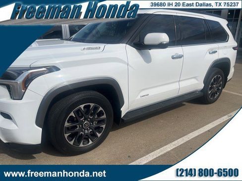 Used 2023 Toyota Sequoia Limited image 1