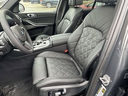 New 2026 BMW X5 xDrive40i w/ M Sport Package AWD/4WD image 14