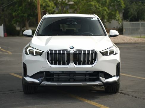 New 2026 BMW X1 xDrive28i w/ Convenience Package AWD/4WD image 8