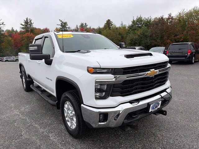 Used 2024 Chevrolet Silverado 3500 LT w/ Convenience Package AWD/4WD image 9