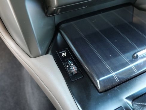 Used 2021 Lexus GX 460 Luxury w/ Sport Design Package image 30