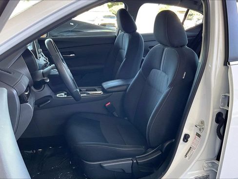 Used 2025 Nissan Sentra SV w/ All-Weather Package FWD image 21