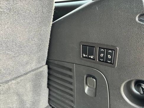 Used 2020 GMC Yukon SLT AWD/4WD image 9