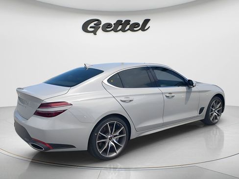 Used 2026 Genesis G70 2.5T image 4