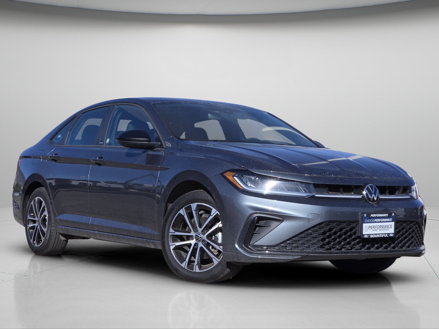 Used 2025 Volkswagen Jetta Sport FWD image 2