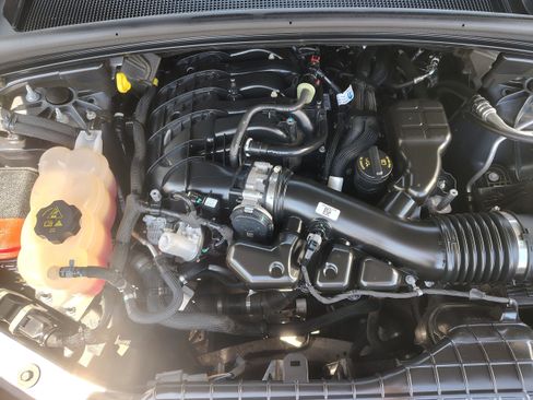 Certified 2025 Jeep Grand Cherokee Altitude image 16