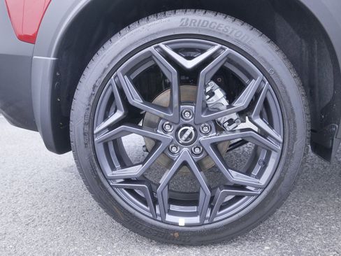 New 2026 Nissan Kicks SR w/ SR Premium Package image 9