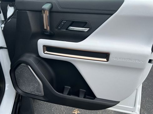 Used 2025 GMC Hummer EV 3X image 19