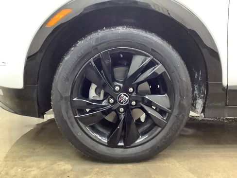 Used 2024 Buick Encore GX Sport Touring image 27