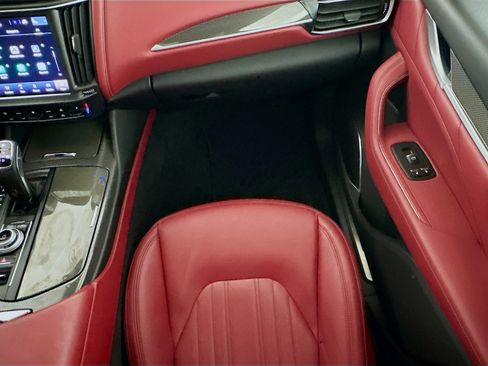 Used 2023 Maserati Levante Modena image 22