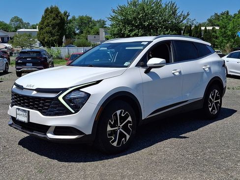 Used 2023 Kia Sportage EX AWD/4WD image 3