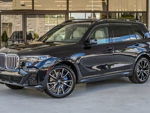 Used 2020 BMW X7 xDrive40i w/ M Sport Package AWD/4WD image 2