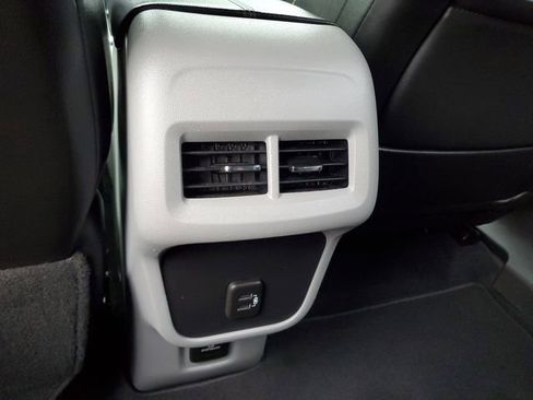 Used 2021 GMC Terrain SLT FWD image 16