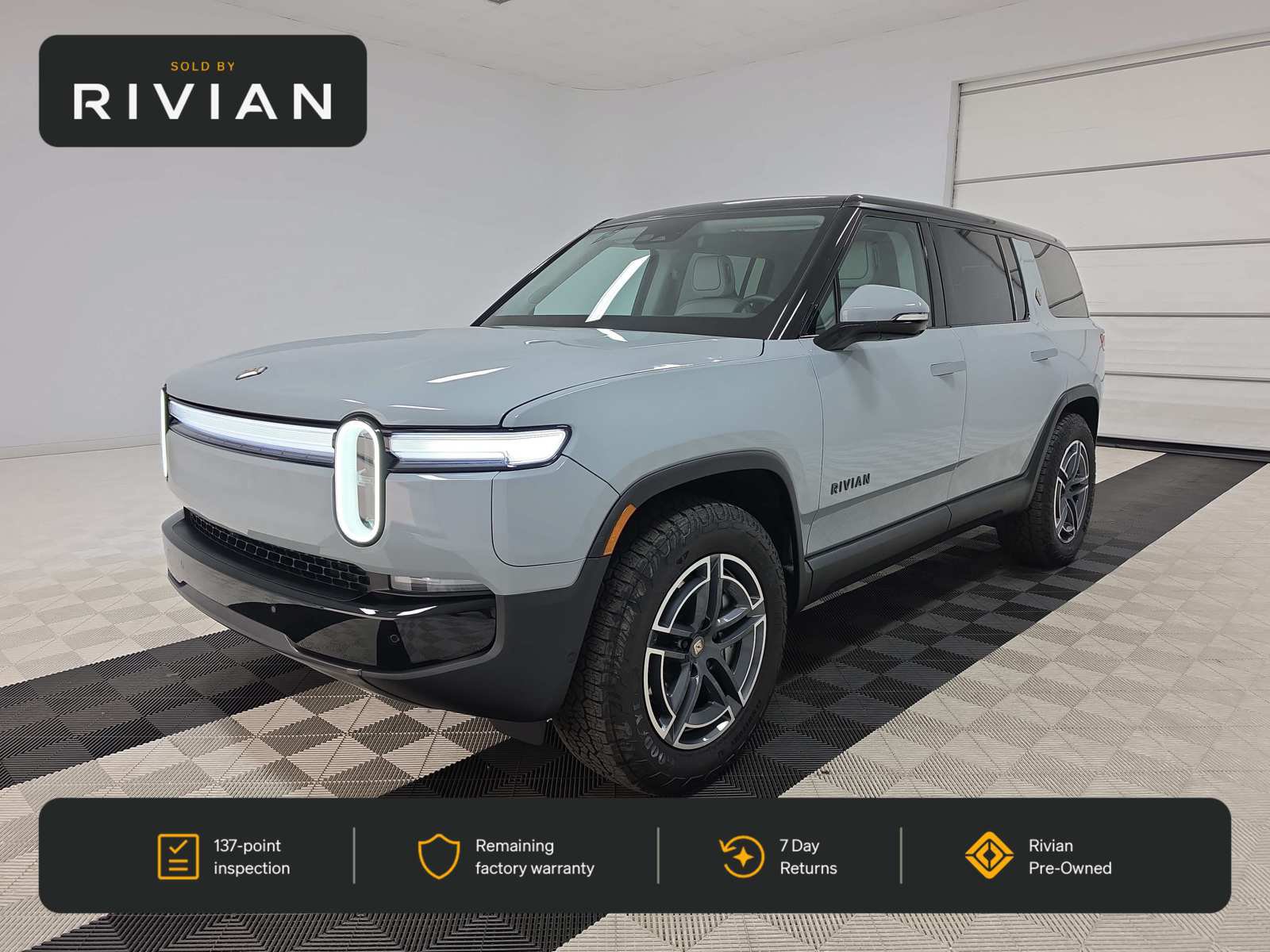 Used 2025 Rivian R1S Adventure Dual AWD/4WD image 1