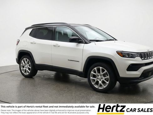 Used 2025 Jeep Compass Limited AWD/4WD image 1