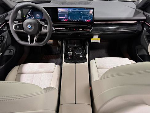 New 2026 BMW 530i xDrive w/ M Sport Package image 13
