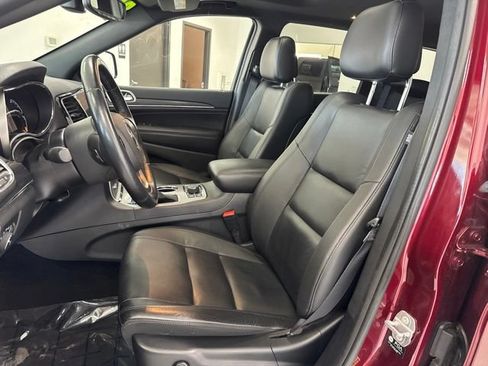 Used 2022 Jeep Grand Cherokee Limited AWD/4WD image 19