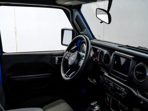 Used 2022 Jeep Wrangler Sport AWD/4WD image 19