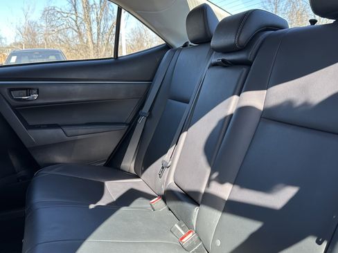 Used 2015 Toyota Corolla S Premium image 32