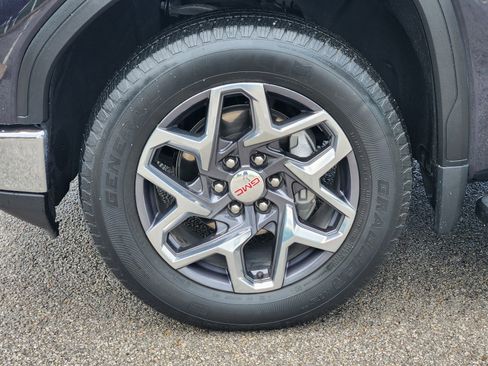 Used 2022 GMC Sierra 1500 SLT AWD/4WD image 29