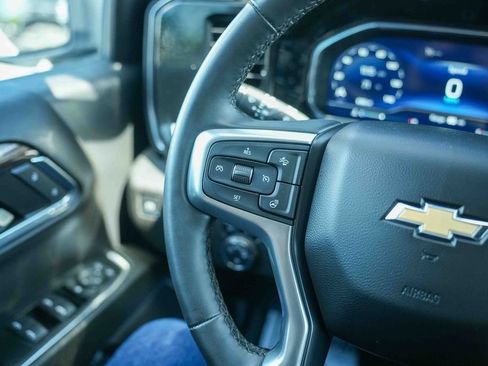 Used 2024 Chevrolet Silverado 1500 LT AWD/4WD image 25