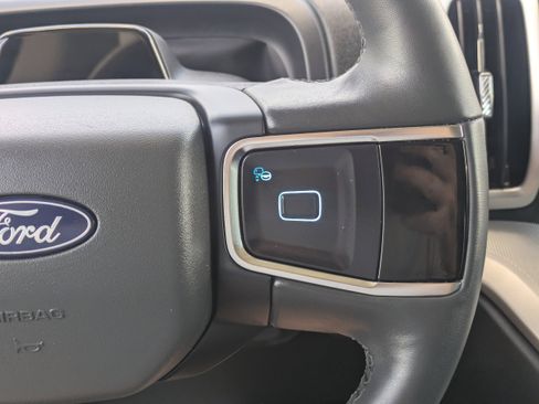 Certified 2025 Ford Expedition Max Active image 18