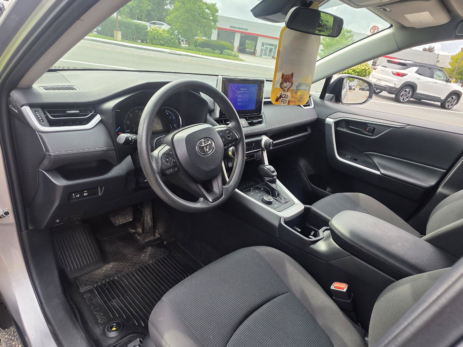 Certified 2023 Toyota RAV4 LE AWD/4WD image 10