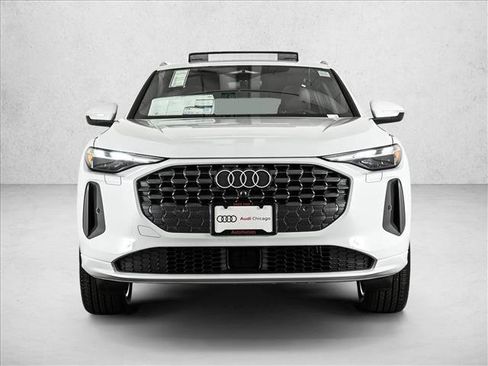 New 2025 Audi Q5 Premium image 2