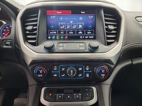 Used 2023 GMC Acadia SLT image 17