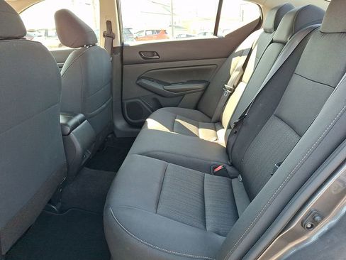 Used 2024 Nissan Altima 2.5 SV image 12