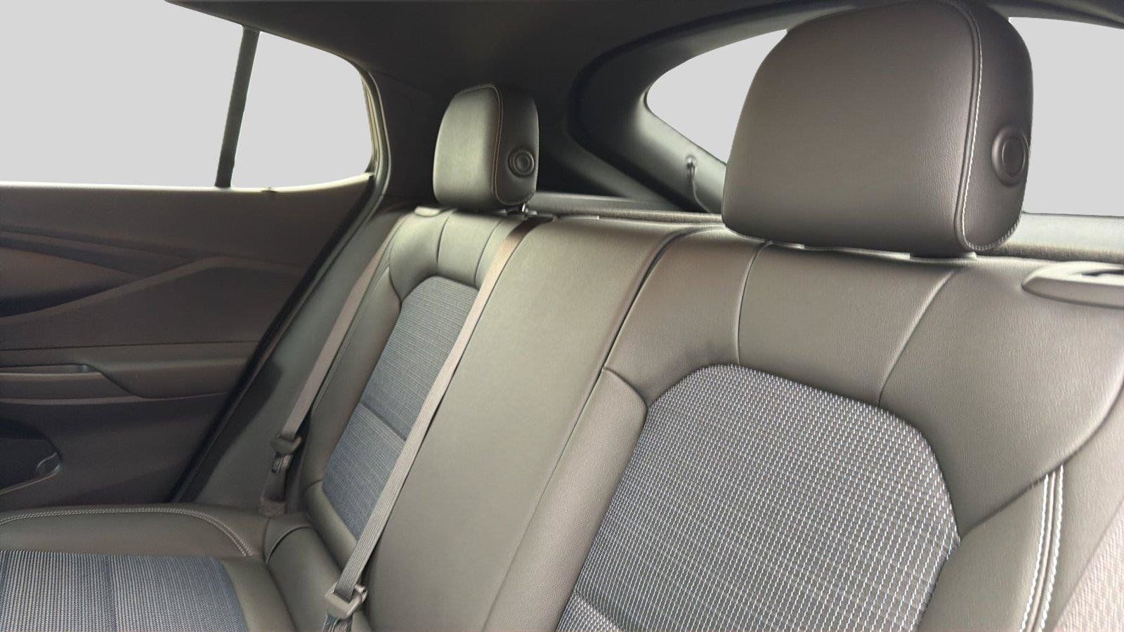New 2026 Buick Envista Preferred w/ Convenience I Package FWD image 18