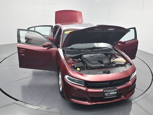 Used 2020 Dodge Charger SXT w/ Leather Interior Group RWD image 59