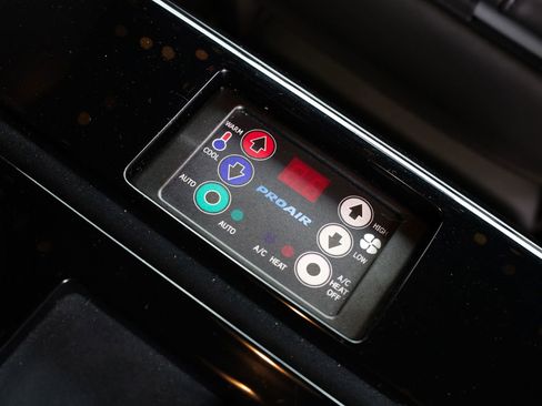 Used 2016 Ford F450 XLT w/ XLT Interior Package image 64