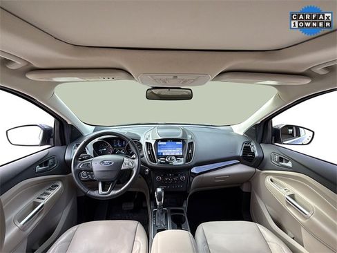 Used 2019 Ford Escape Titanium image 24